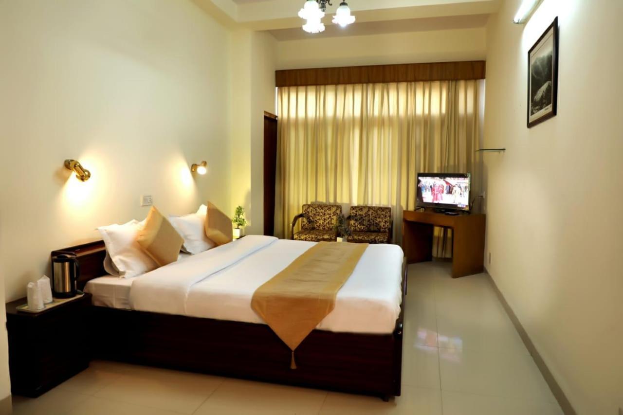 Tara Home Shimla Near Mall Road Екстер'єр фото