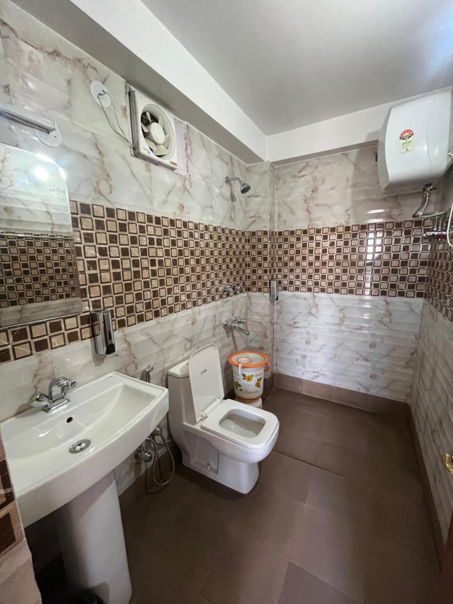 Tara Home Shimla Near Mall Road Екстер'єр фото